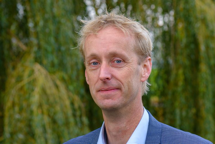 Peter Laan, DCM Nederland Peter Laan, DCM Nederland