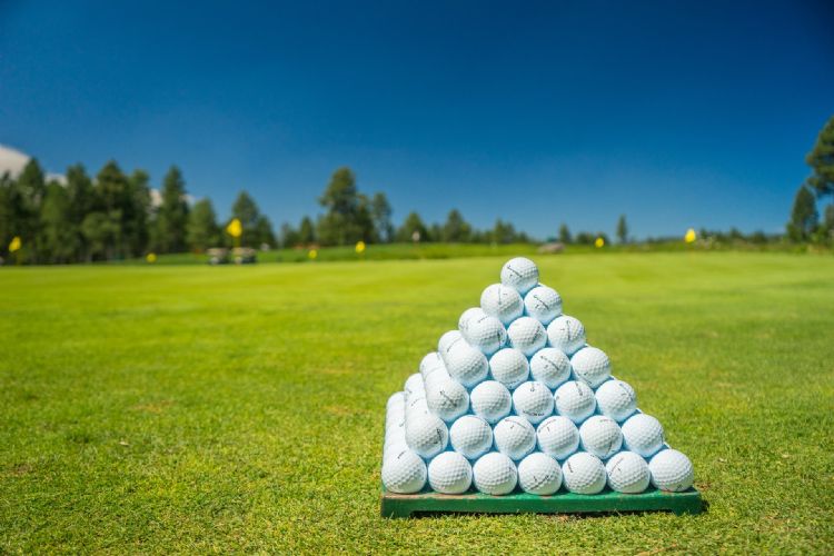 Heeft het aantal golfbanen met onderhoudsaannemer zijn top bereikt?
